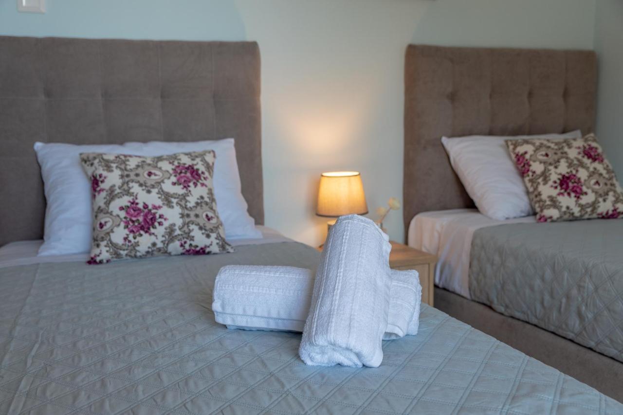 Dimi Seafront Apartment By Rentals Pro Services - ניאה מודאניה מראה חיצוני תמונה