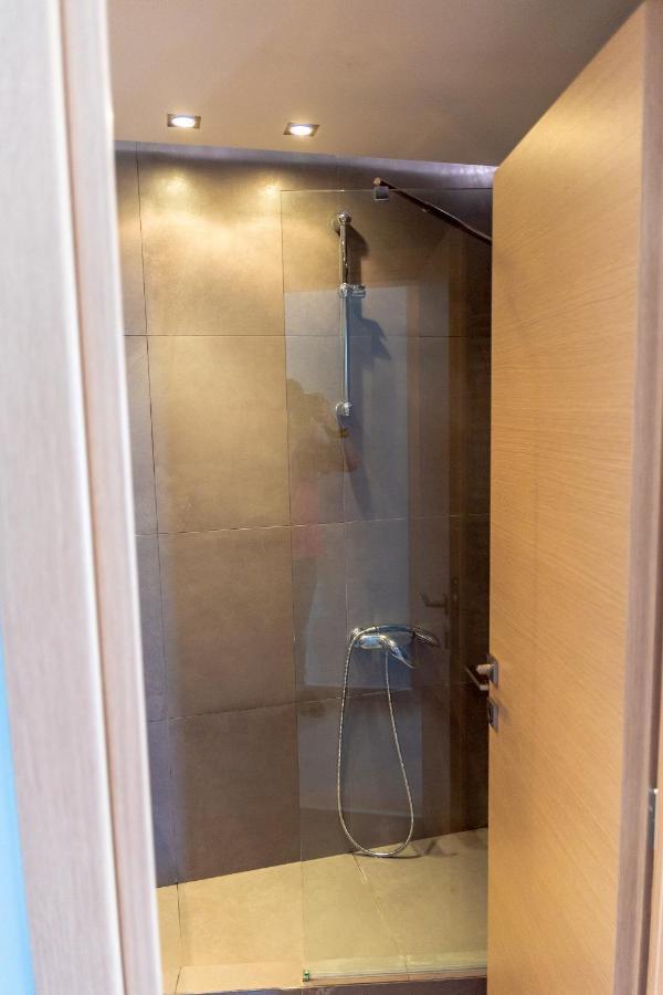 Dimi Seafront Apartment By Rentals Pro Services - ניאה מודאניה מראה חיצוני תמונה